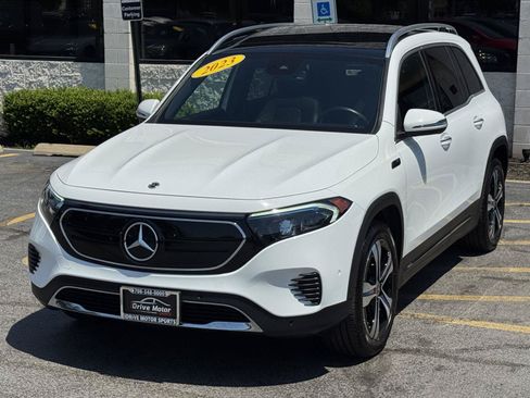 Used 2023 Mercedes-Benz EQB 350 4MATIC SUV w/ Exclusive Package image 19