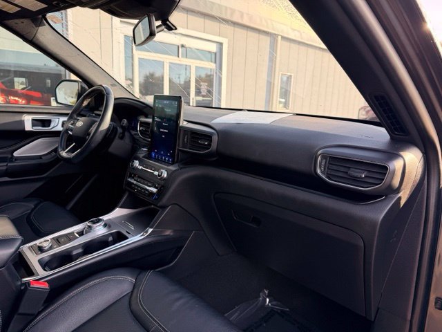 Used 2020 Ford Explorer ST w/ ST Street Pack AWD/4WD image 16