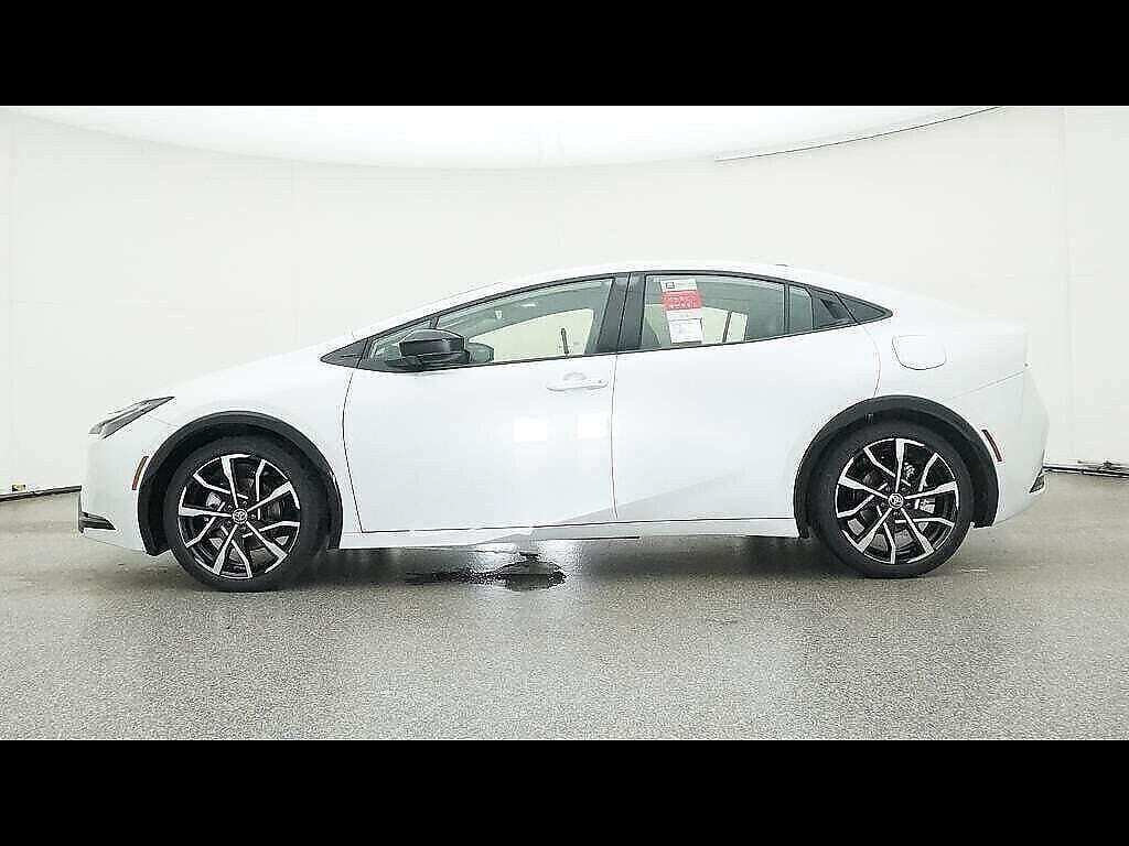 New 2026 Toyota Prius Plug-In Hybrid FWD image 94