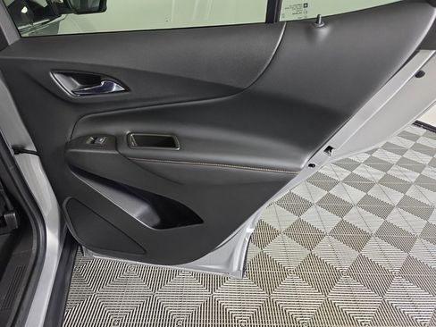 Used 2021 Chevrolet Equinox Premier image 35