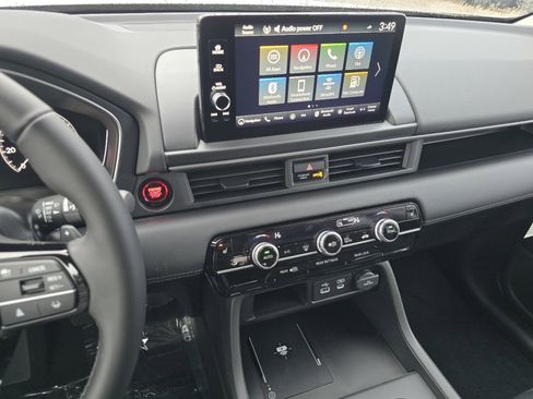 New 2025 Honda Pilot Touring image 31