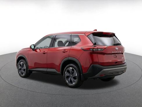 Used 2025 Nissan Rogue SV AWD/4WD image 5