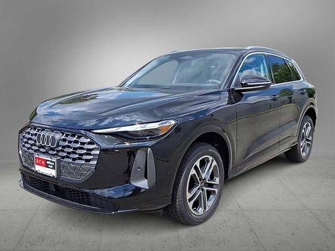 New 2025 Audi Q5 Premium image 2