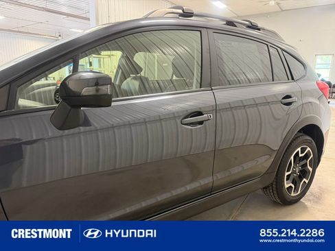 Used 2017 Subaru Crosstrek 2.0i Limited AWD/4WD image 8