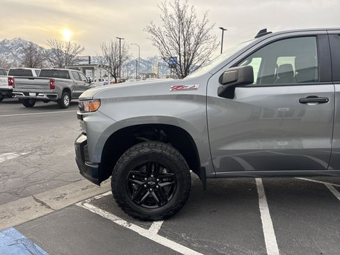 Used 2020 Chevrolet Silverado 1500 Custom Trail Boss w/ Custom Convenience Package image 9