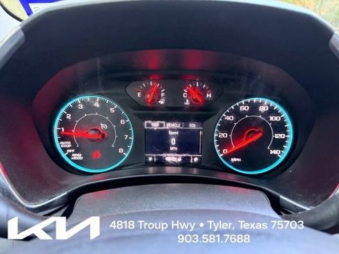 Used 2020 Chevrolet Equinox LS w/ LS Convenience Package FWD image 16