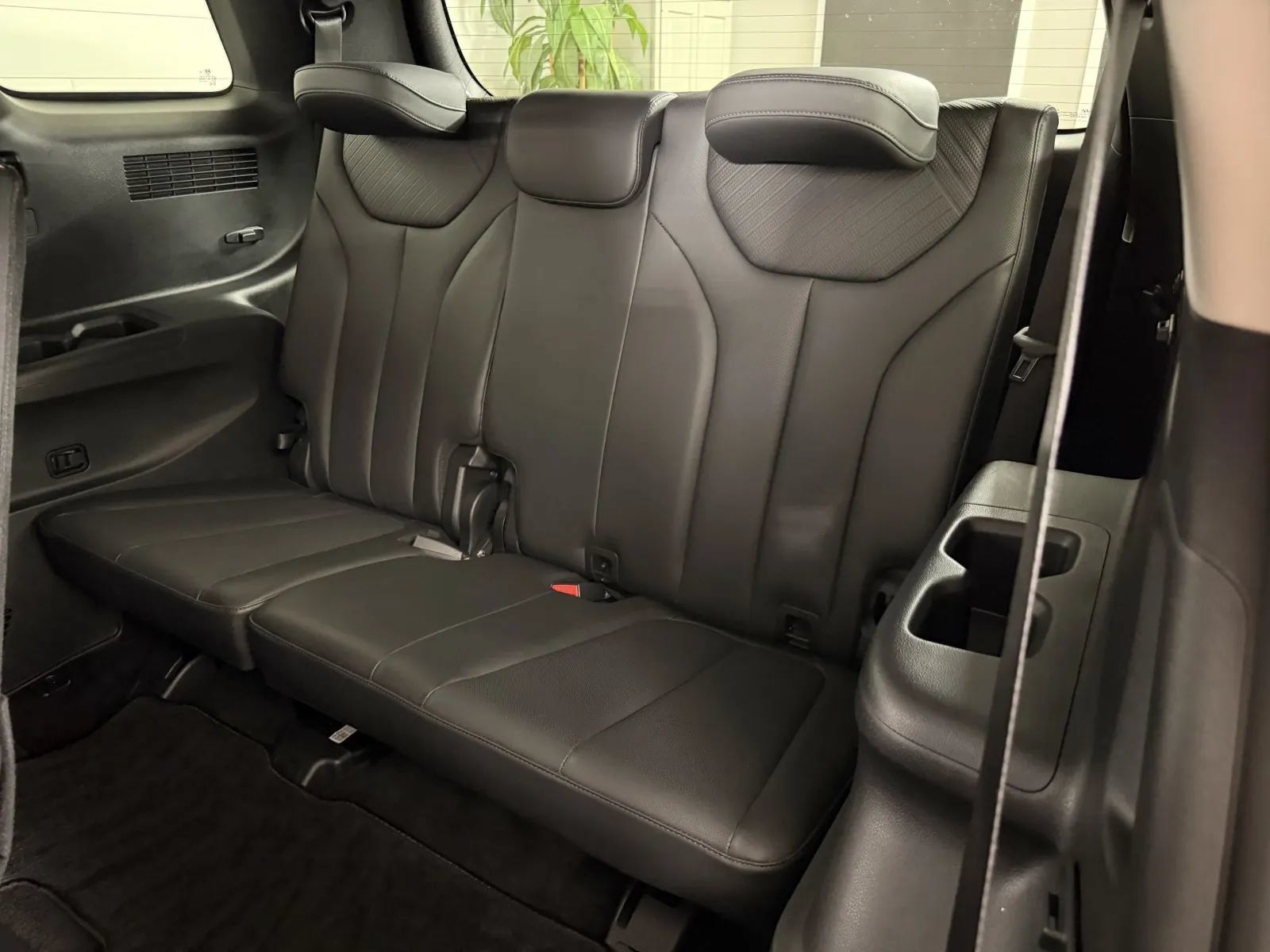 Used 2025 Hyundai Palisade SEL AWD/4WD image 27