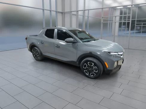 Used 2023 Hyundai Santa Cruz SE AWD/4WD image 2