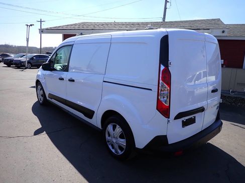 Used 2020 Ford Transit Connect XLT image 4