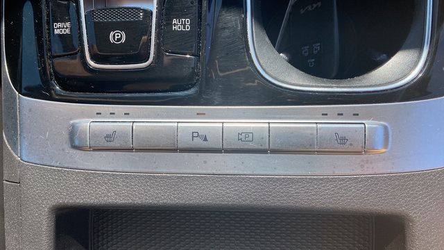 Certified 2024 Kia Carnival EX FWD image 19