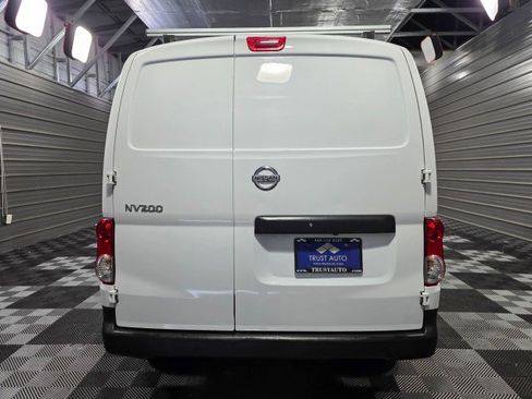 Used 2020 Nissan NV200 S image 6