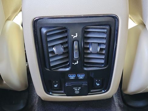 Used 2018 Jeep Grand Cherokee Limited RWD image 13