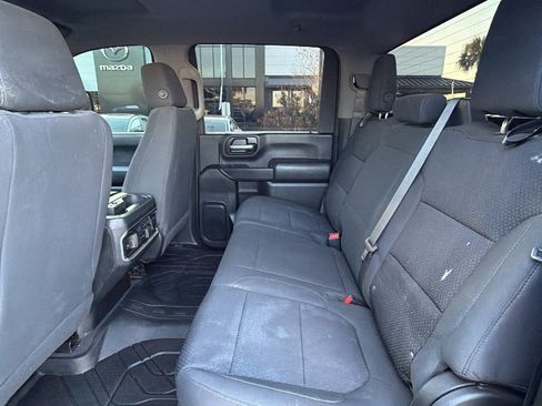 Used 2021 Chevrolet Silverado 2500 Custom w/ Custom Value Package image 18