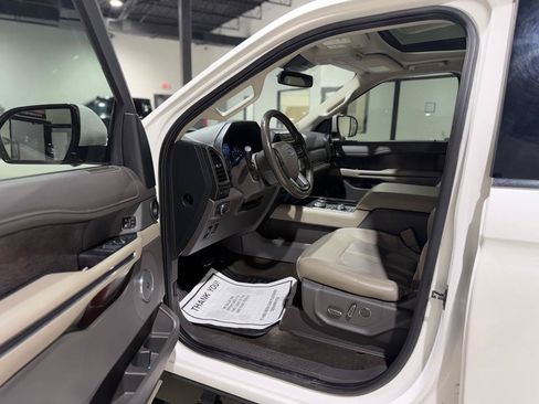 Used 2019 Ford Expedition Limited w/ Texas Edition Package AWD/4WD image 14