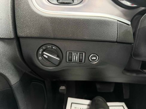 Used 2021 Dodge Charger SXT w/ Blacktop Package image 30