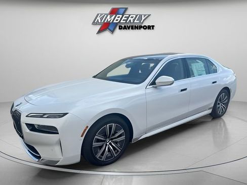Used 2024 BMW i7 eDrive50 RWD image 1