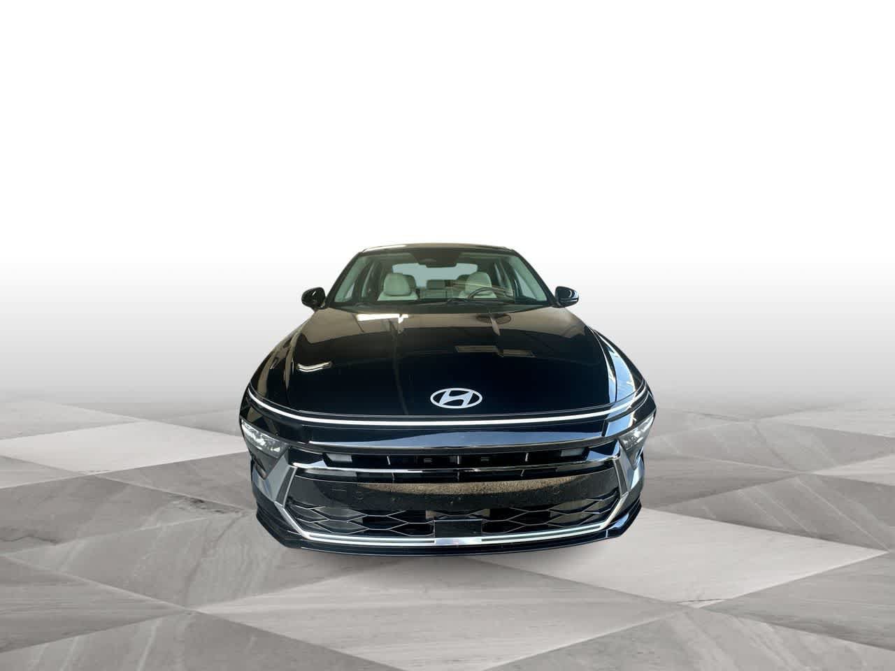 Used 2025 Hyundai Sonata SEL FWD image 3