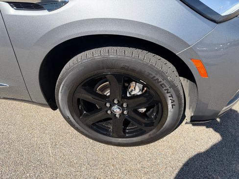 Certified 2024 Buick Enclave Essence w/ Experience Buick Package image 9
