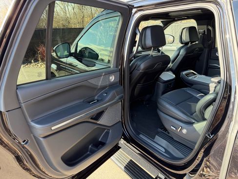 New 2026 Lincoln Navigator L Reserve w/ Jet Appearance Package image 22