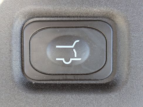Used 2025 Ford Expedition Tremor AWD/4WD image 7