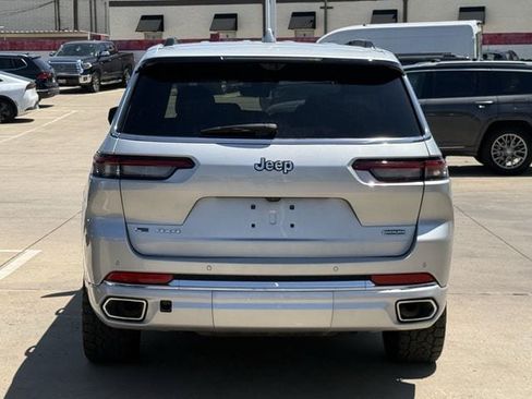 Used 2021 Jeep Grand Cherokee L Overland w/ Luxury Tech Group IV AWD/4WD image 5