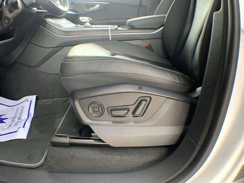 Used 2023 Audi Q8 Premium Plus w/ Premium Plus Package image 4