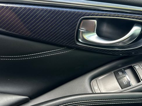 Used 2017 INFINITI Q60 Red Sport 400 image 13