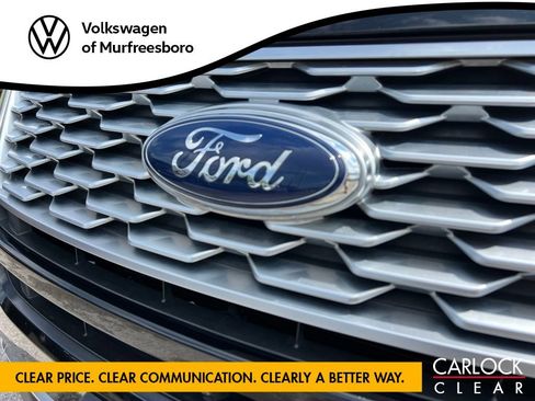 Used 2018 Ford Explorer Platinum AWD/4WD image 12