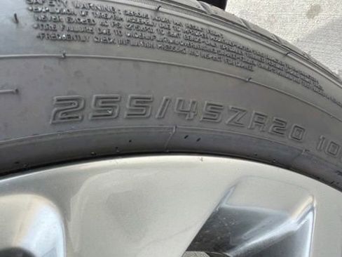 Used 2025 Genesis GV60 Advanced image 6