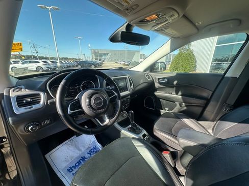 Used 2019 Jeep Compass High Altitude image 12