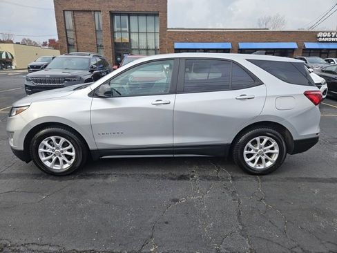 Certified 2020 Chevrolet Equinox LS w/ LS Convenience Package image 4