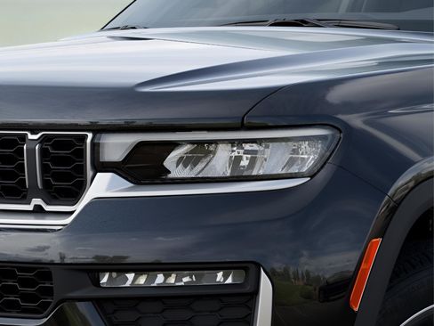 New 2026 Jeep Grand Cherokee Limited image 28