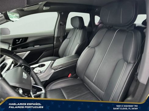 Used 2025 Cadillac Optiq Luxury 2 w/ LPO, Floor Liner Package AWD/4WD image 22