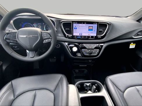 New 2026 Chrysler Pacifica Select w/ S Appearance Package FWD image 5