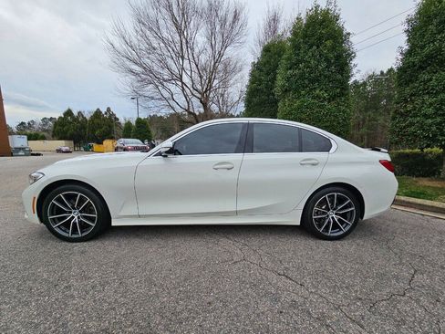 Used 2021 BMW 330i xDrive Sedan w/ Convenience Package AWD/4WD image 2