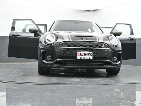 Used 2023 MINI Cooper Clubman S w/ Premium Package image 96