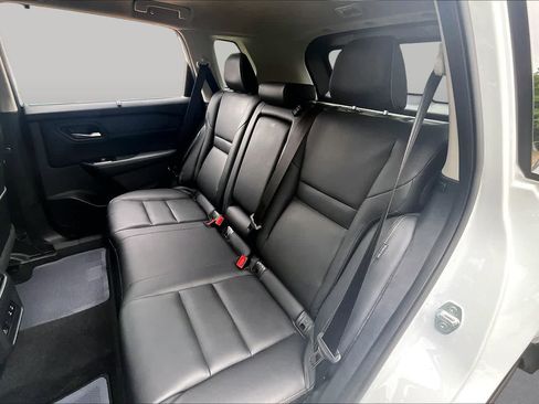 Used 2024 Nissan Rogue SL w/ SL Premium Package FWD image 21