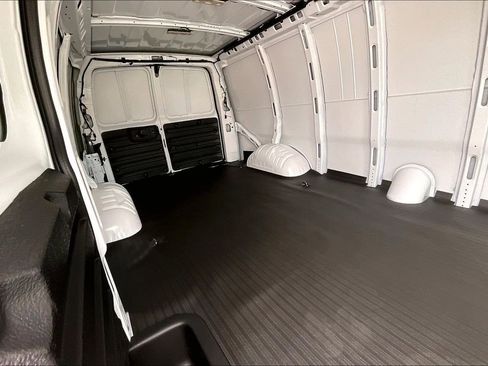New 2025 Chevrolet Express 2500 Extended w/ Driver Convenience Package image 10