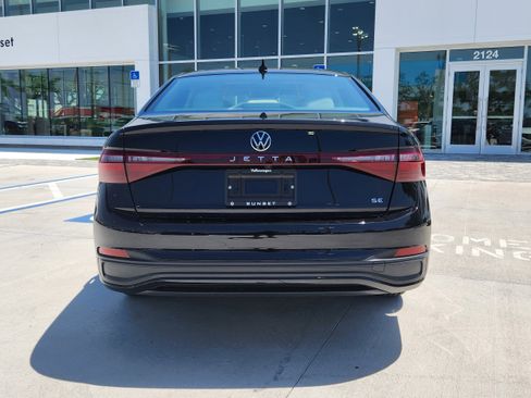 New 2025 Volkswagen Jetta SE image 6