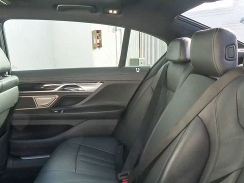 Used 2018 BMW 740i 740i image 11