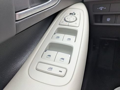 Used 2025 Hyundai Sonata SEL FWD image 24