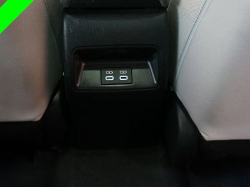 Used 2023 Toyota Corolla LE FWD image 35