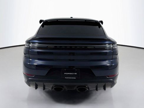 Used 2024 Porsche Cayenne Turbo GT AWD/4WD image 28