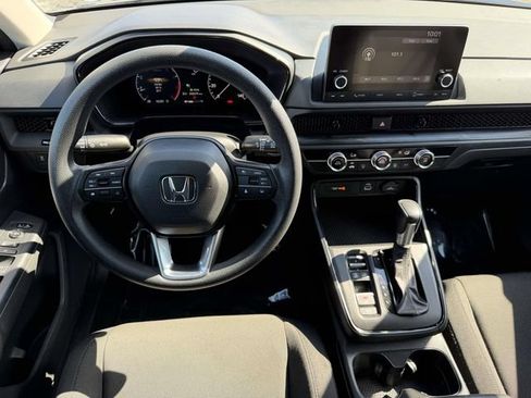 Certified 2025 Honda CR-V LX image 10