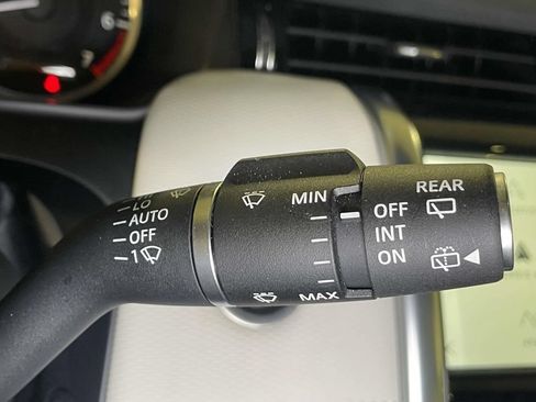 Used 2023 Land Rover Discovery Sport SE R-Dynamic AWD/4WD image 41