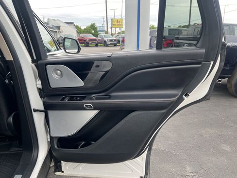 Used 2021 Lincoln Aviator Reserve w/ Equipment Group 202A AWD/4WD image 59