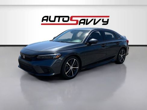 Used 2024 Honda Civic Touring image 3