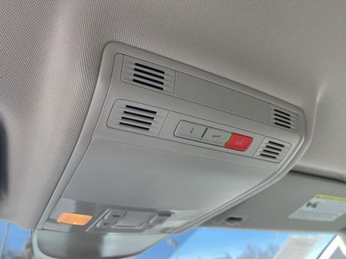 New 2026 Volkswagen Taos S image 17