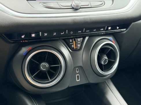 Certified 2021 Chevrolet Blazer LT image 15