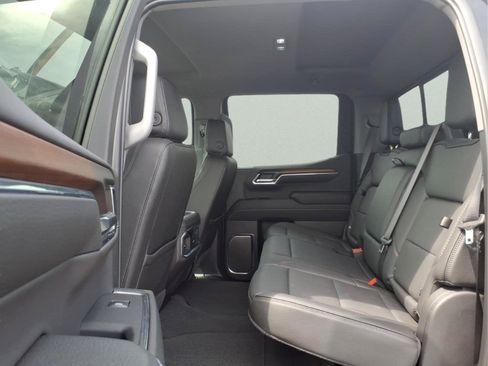 Used 2024 GMC Sierra 1500 Denali w/ Technology Package AWD/4WD image 12